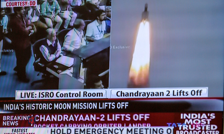 India launches spacecraft on Moon-landing mission