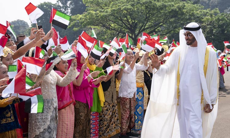  Mohamed Bin Zayed arrives in Jakarta, holds talks with Widodo