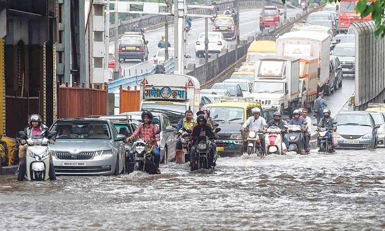 Lightning claims 32 lives in Bihar