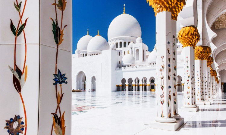 Sheikh Zayed Grand Mosque Centre issues new Hijri calendar