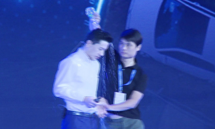 ‘Difficulties on the road to AI’: man pours water on Baidu chief at conference