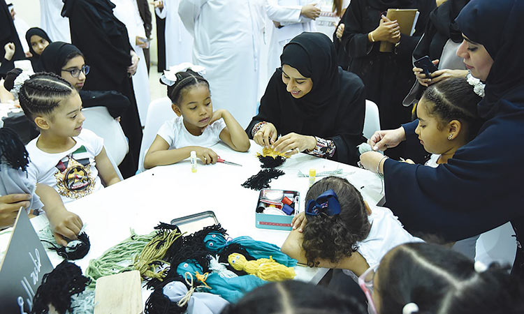 Minister attends summer camp activities