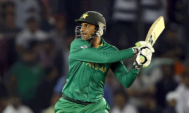 Pakistan's Malik confirms ODI retirement after World Cup exit