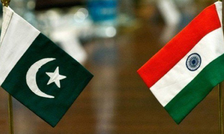 13 members of Indian diplomatic staff and their families leave Pakistan