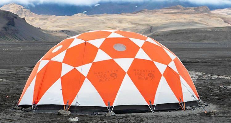 NASA descends on Icelandic lava field to prepare for Mars