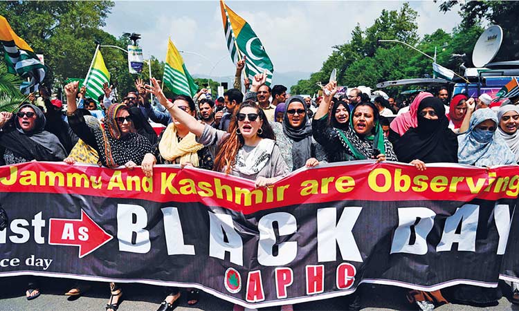 Pak observes Black Day in solidarity with Kashmiris