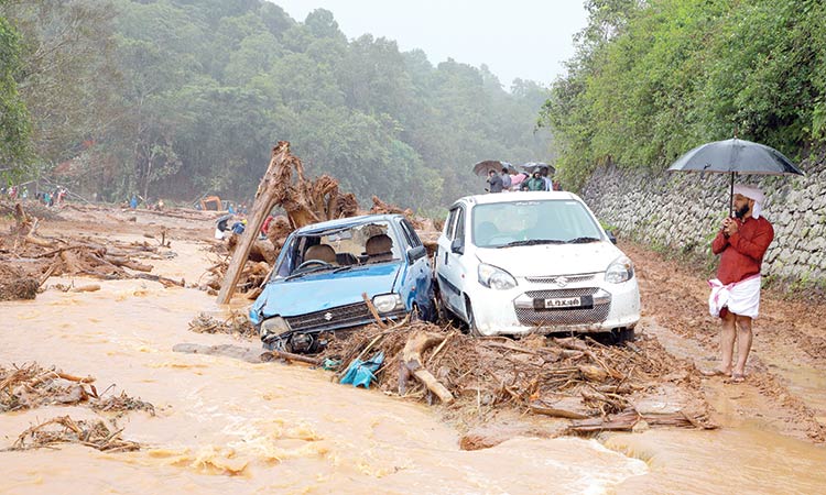 Toll from flood, landslides crosses 270, 1m displaced