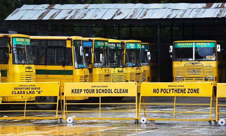 Jammu and Kashmir closes schools due to rising coronavirus cases