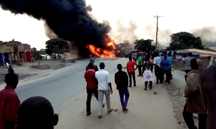 10 killed after fuel tanker explodes in Uganda