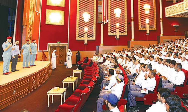 Sharjah hosts lectures for school drivers