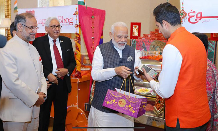 Modi launches RuPay card in UAE