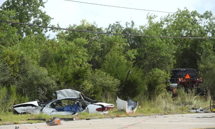 Married only minutes, Texas newlyweds killed in crash