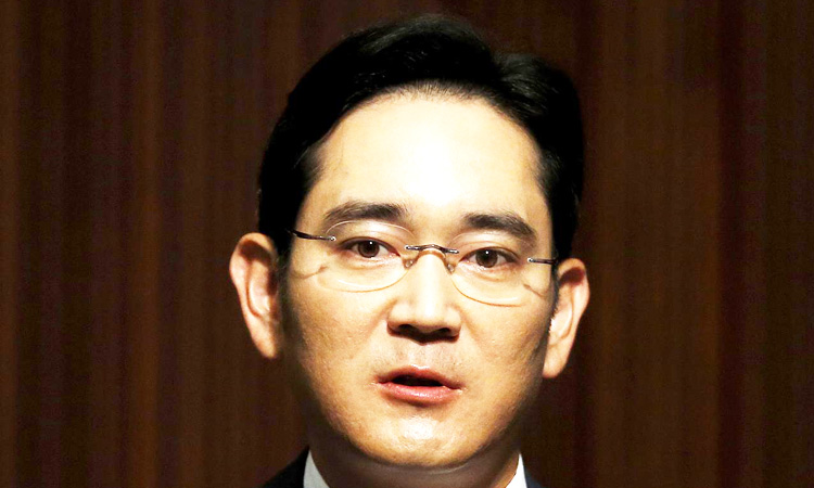 Samsung heir braces for top court ruling in ex-president bribery case