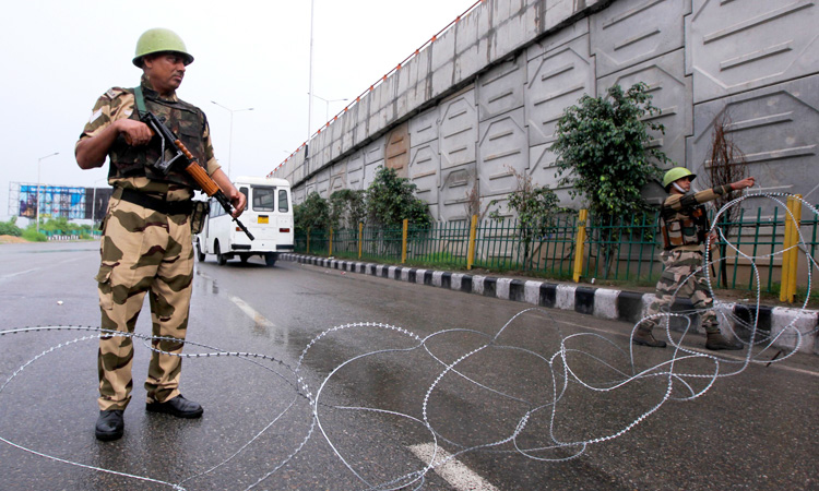 Protester dies in Indian Kashmir lockdown