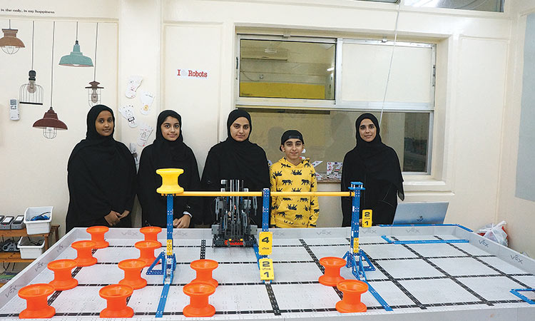 Youth prepare for robot championship