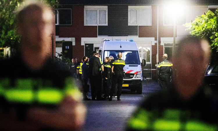 Fourth death after Dutch policeman shoots family