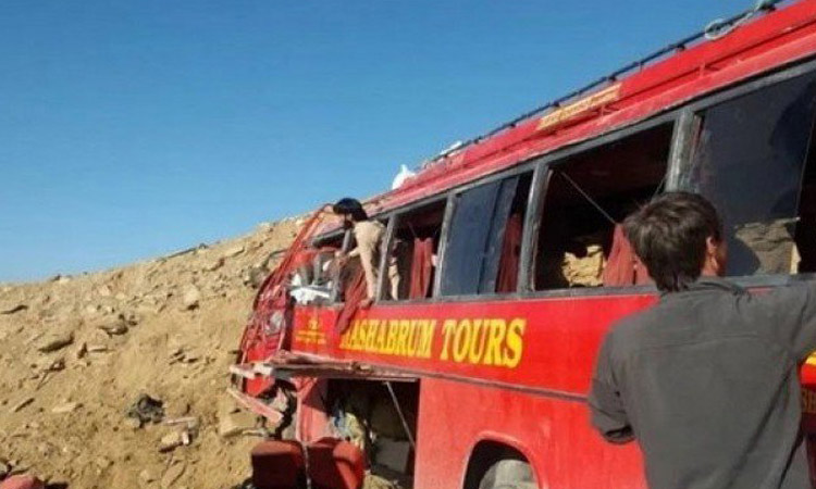 Pakistan army soldiers among 26 killed as bus crashes into mountain near Chilas 