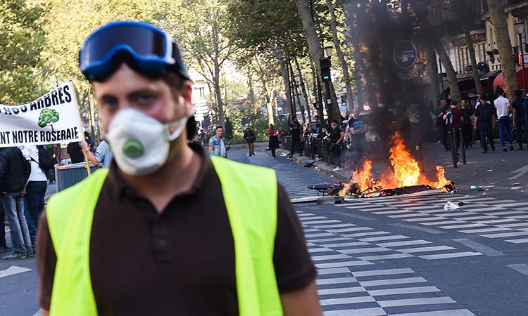 Paris draws new climate rally; police vie with ‘yellow vests’, ‘black blocs’