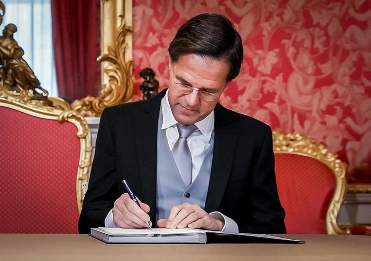 New Dutch government sworn in after record wait