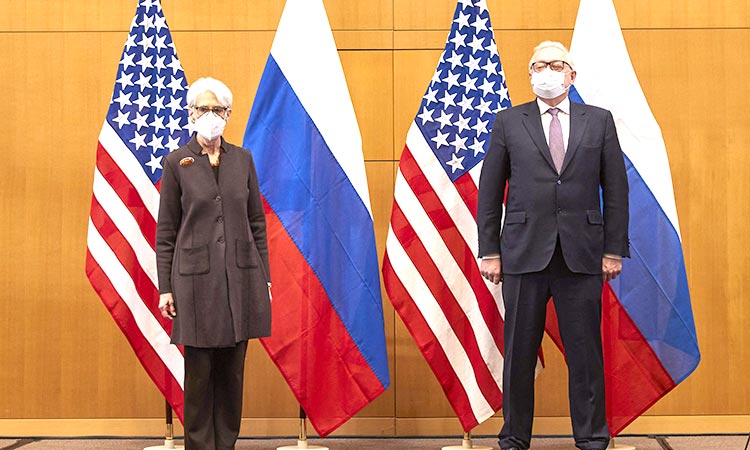 US, Russia open high-stakes talks on Ukraine