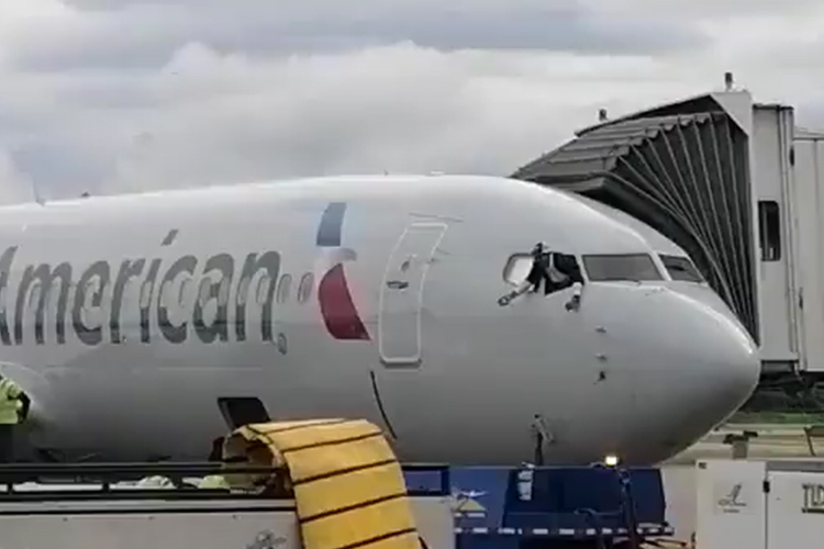 VIDEO: Passenger enters plane’s cockpit, damages control panel at Honduras airport