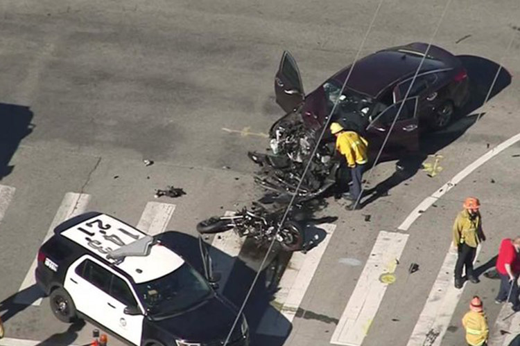 VIDEO: Speeding motorcyclist flies over car, dies after head-on crash in Los Angeles