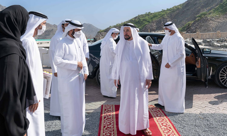 VIDEO: Sheikh Sultan inspects progress of 'Hanging Gardens' project