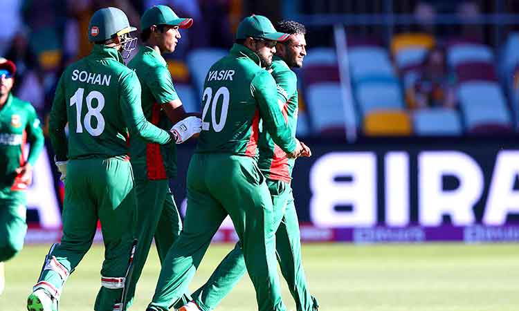 Bangladesh beat Zimbabwe by three runs at T20 World Cup