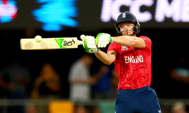 England roar back to beat New Zealand and revive World Cup hopes