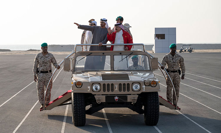 President Mohamed Bin Zayed, King Hamad attend ‘Jelmoud 3’ joint military exercise in Bahrain 