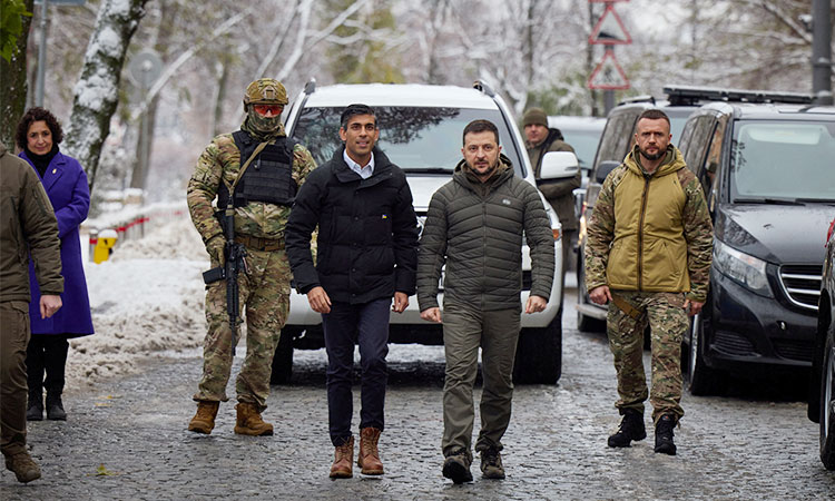 British PM Sunak makes surprise trip to Kyiv, promises new air defence package