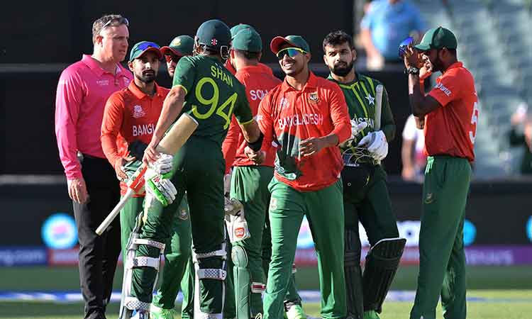 Pakistan beat Bangladesh to reach T20 World Cup semis