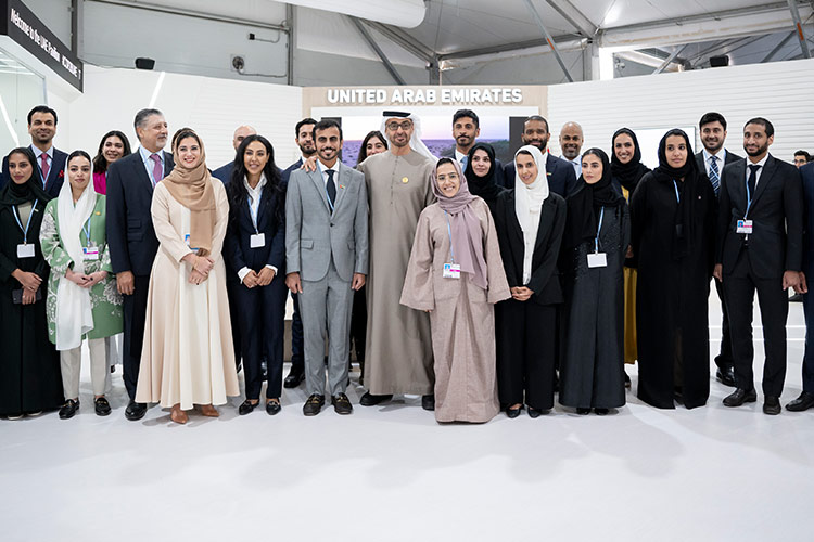 VIDEO: Sheikh Mohamed’s humility at COP27 summit wins hearts on Internet