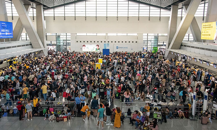 Thousands of travellers stranded at Philippine airports due to power outage