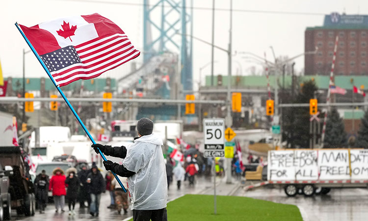 Protesters continue to occupy key US-Canada bridge