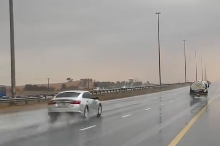 Heavy rain, hailstorm continue to lash different parts of UAE: NCM