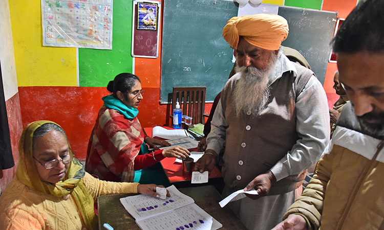 All set for multi-cornered election in Punjab, voting begins