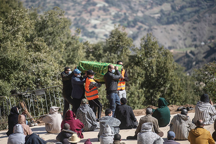 VIDEO: Morocco buries little Rayan who died trapped in well