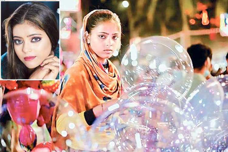 Social media makes balloon seller a model in Kerala