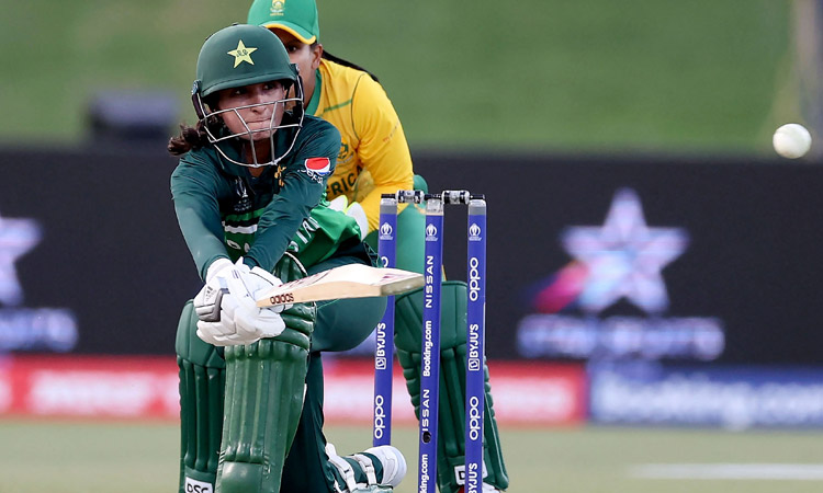 South Africa edge Pakistan by 6 runs in Women's World Cup