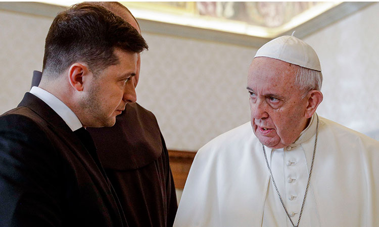 Ukrainian president calls on Pope Francis to mediate in conflict