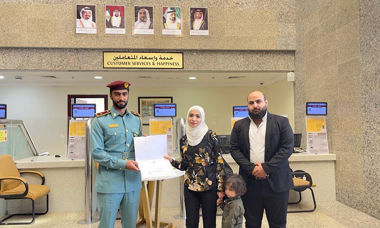 Ajman Police honour Syrian woman for honesty