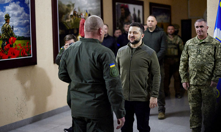 Ukrainian Zelensky calls for more arms