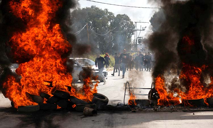 One dead, 12 injured as Israel army raids in West Bank