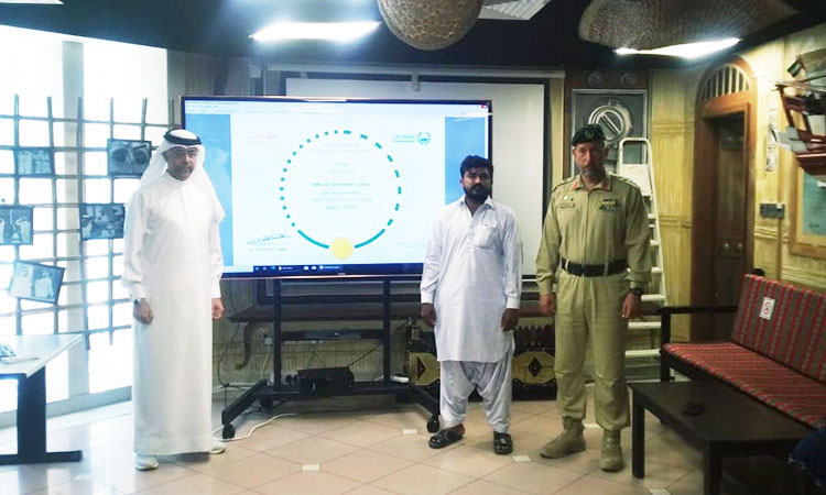 Dubai Police honour eight residents for returning more than Dhs55,000 