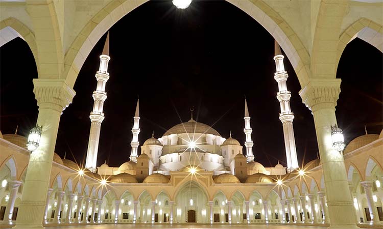 Sheikh Zayed Grand Mosque welcomes over 4.37 million worshippers, visitors in H1 2024