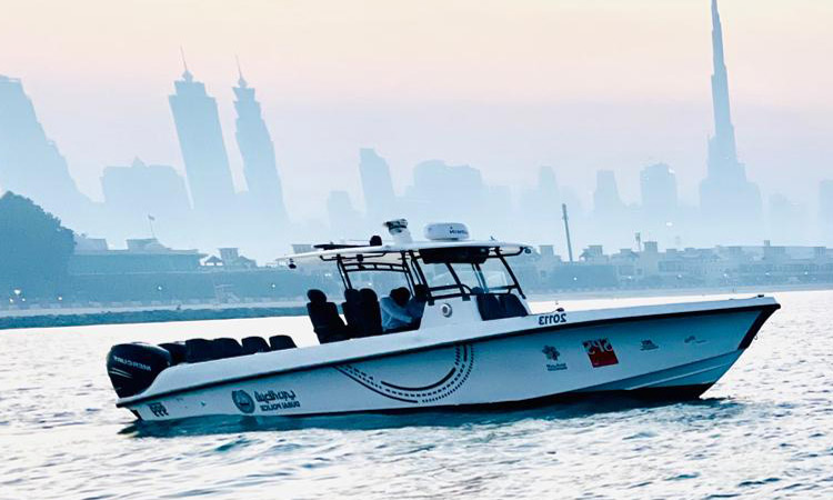 Dubai Police rescue two caught between rocks