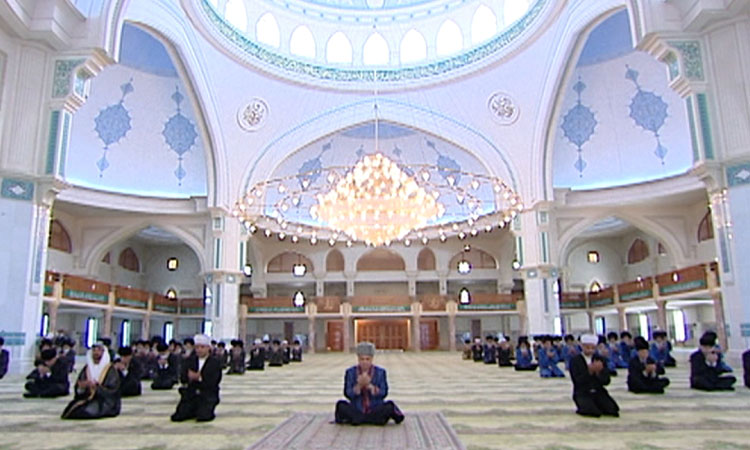 VIDEO: Turkmen government hosts memorial service for late Sheikh Khalifa at Kok Tobe Grand Mosque