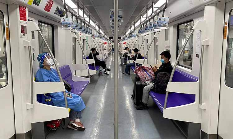 Shanghai partly resumes public transport in patchy reopening