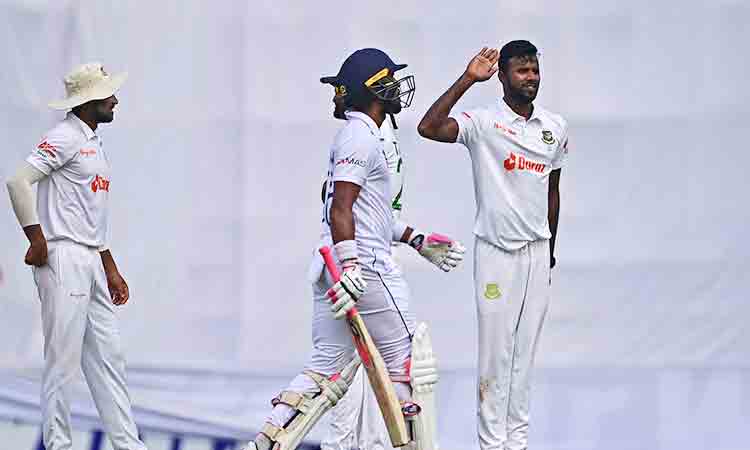 Sri Lanka closing in on Test and series win in Bangladesh